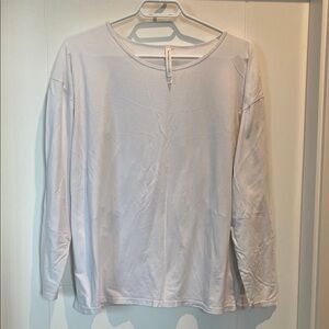 Babaton Loose Fit White Long Sleeve Top
